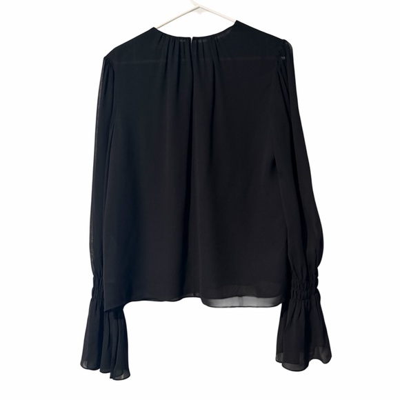 Frame Silk Shirred Cuff Blouse In Noir Size M - Picture 4 of 7